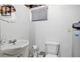 652 WEBER Street E - 25