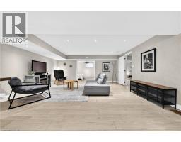 75 SCHNELLER Drive - 32