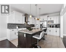 557 MILLSTREAM Drive - 13