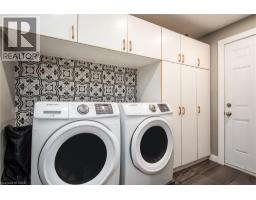 15 HERLAN Avenue - 21