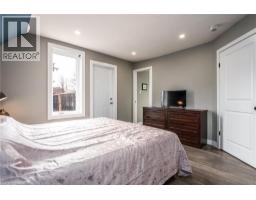 15 HERLAN Avenue - 23