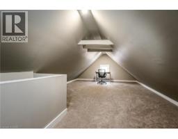 15 HERLAN Avenue - 33