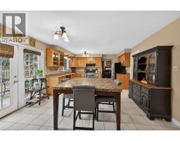 208 MEADOWBROOK Drive - 12