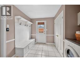 208 MEADOWBROOK Drive - 17