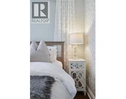 63 CLAREMONT Avenue - 19