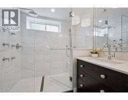 63 CLAREMONT Avenue - 30