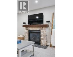 63 CLAREMONT Avenue - 33