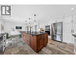 370 GREEN ACRES Drive - 19