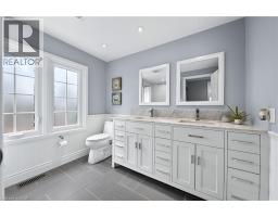 370 GREEN ACRES Drive - 32