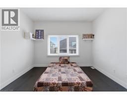 2000 MADDEX Way - 32