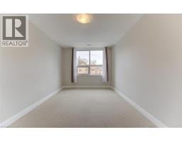 165 DUKE Street E UnitNo. 202 - 33