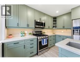 300 STONYBROOK Drive - 8