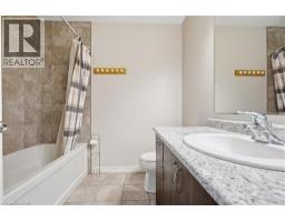 120 LINKS Crescent - 21