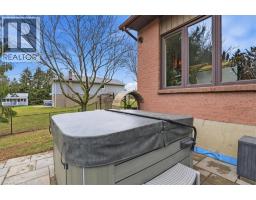 6 BANNISTER Street - 32