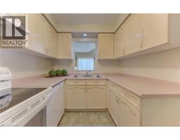 20 FORREST Avenue W UnitNo. 10 - 10