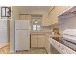 20 FORREST Avenue W UnitNo. 10 - 11