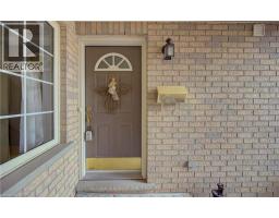 20 FORREST Avenue W UnitNo. 10 - 2