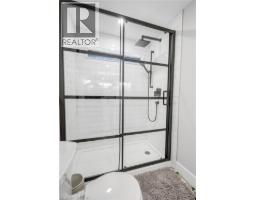 239 CORRIE Crescent - 38