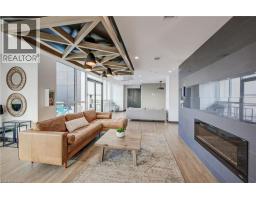 60 W CHARLES Street W UnitNo. 1805 - 22