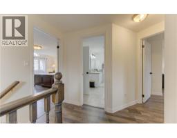 80 EVERGLADE Crescent - 19