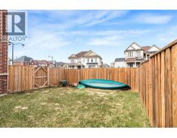 70 FLEMING Crescent - 50