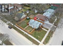 303 NELSON Street - 40