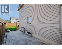 45 TRILLIUM Way - 40
