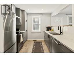 259 METCALFE Street N - 18