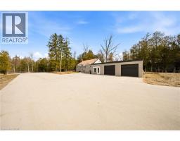 75 ROBINSON Road - 34