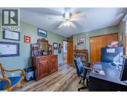 262 HOWARD Street - 14