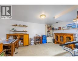 262 HOWARD Street - 27