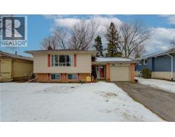 98 SHEA Crescent - 1