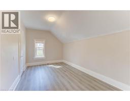 233 LANCASTER Street E - 18