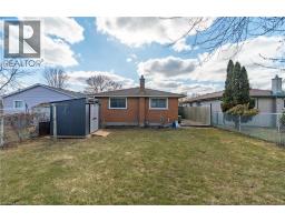 10 BROOKSIDE Crescent - 26