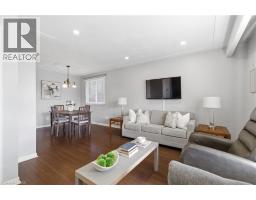 10 BROOKSIDE Crescent - 3