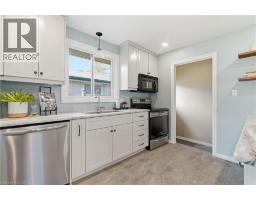 10 BROOKSIDE Crescent - 6