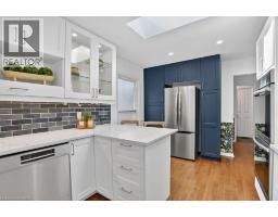 54 DEERWOOD Crescent - 13