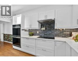 54 DEERWOOD Crescent - 14