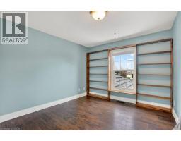 54 DEERWOOD Crescent - 26