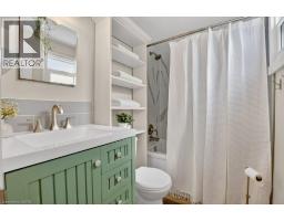 54 DEERWOOD Crescent - 29