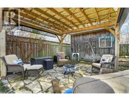 54 DEERWOOD Crescent - 41