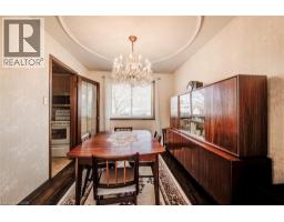 18 CHAMPLAIN Crescent - 18