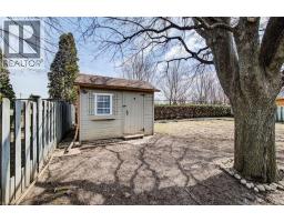 18 CHAMPLAIN Crescent - 46