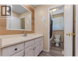 23 AMHERST Drive - 9