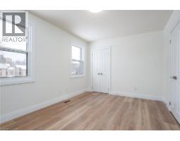 27 QUEENSTON Drive - 27