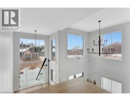 1048 WALTON Avenue - 20