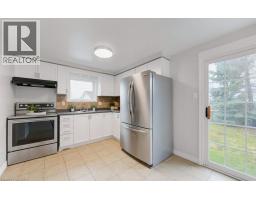 828 ELGIN Street N - 10