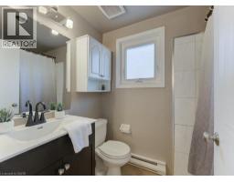 828 ELGIN Street N - 13