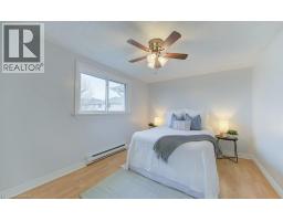 828 ELGIN Street N - 14