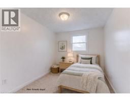 828 ELGIN Street N - 17